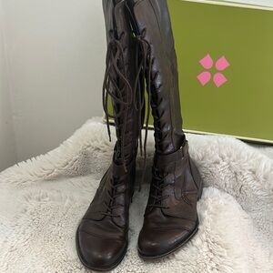 Brown Leather Knee-High Boots like new only worn a few times